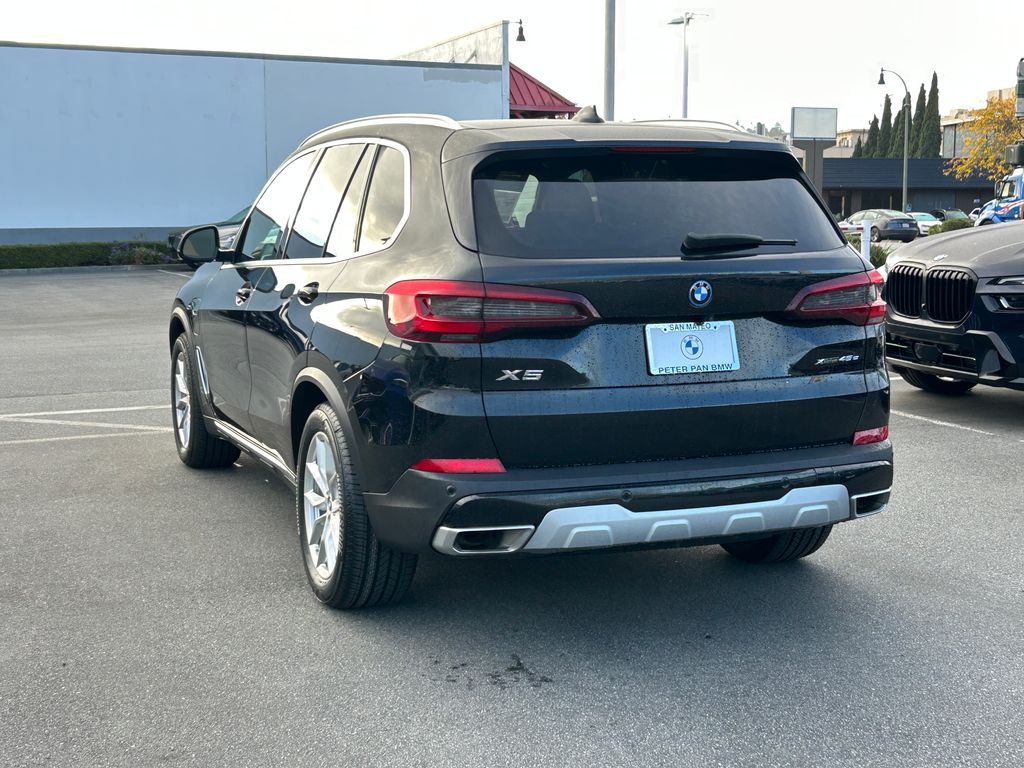 Thumbnail: 2023 BMW X5 - 3