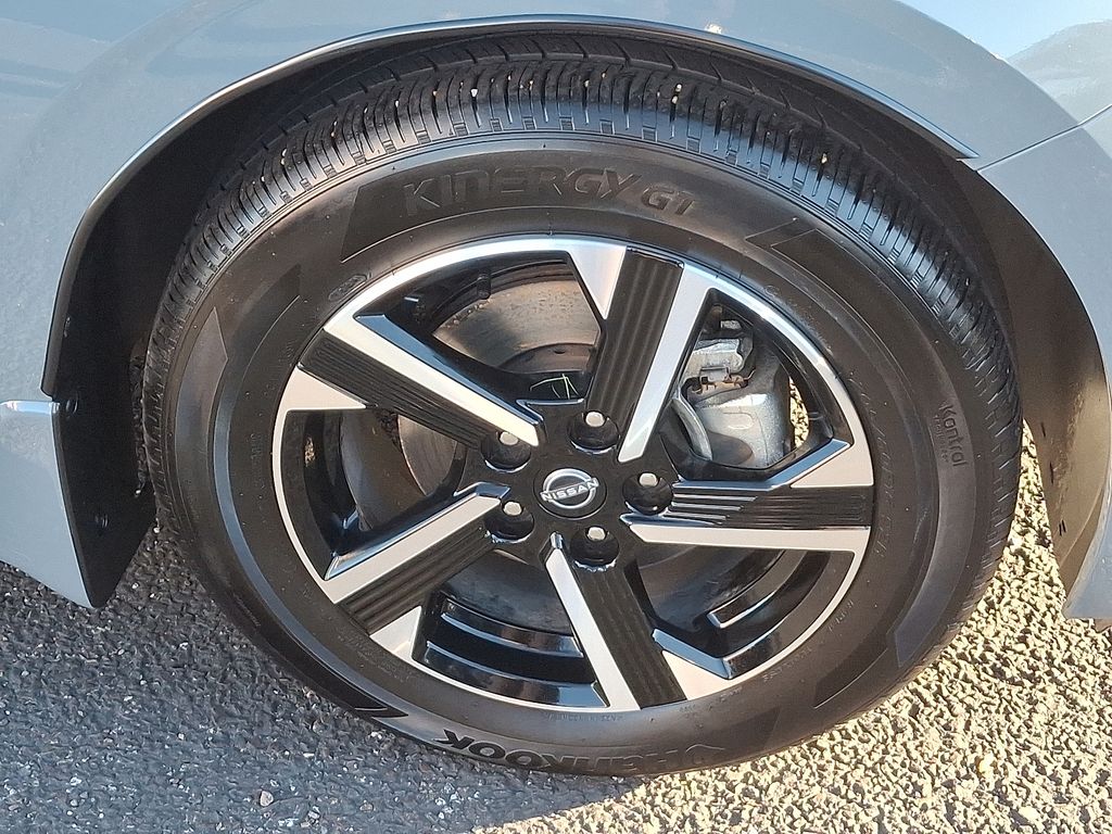 Thumbnail: 2024 Nissan Sentra - 8