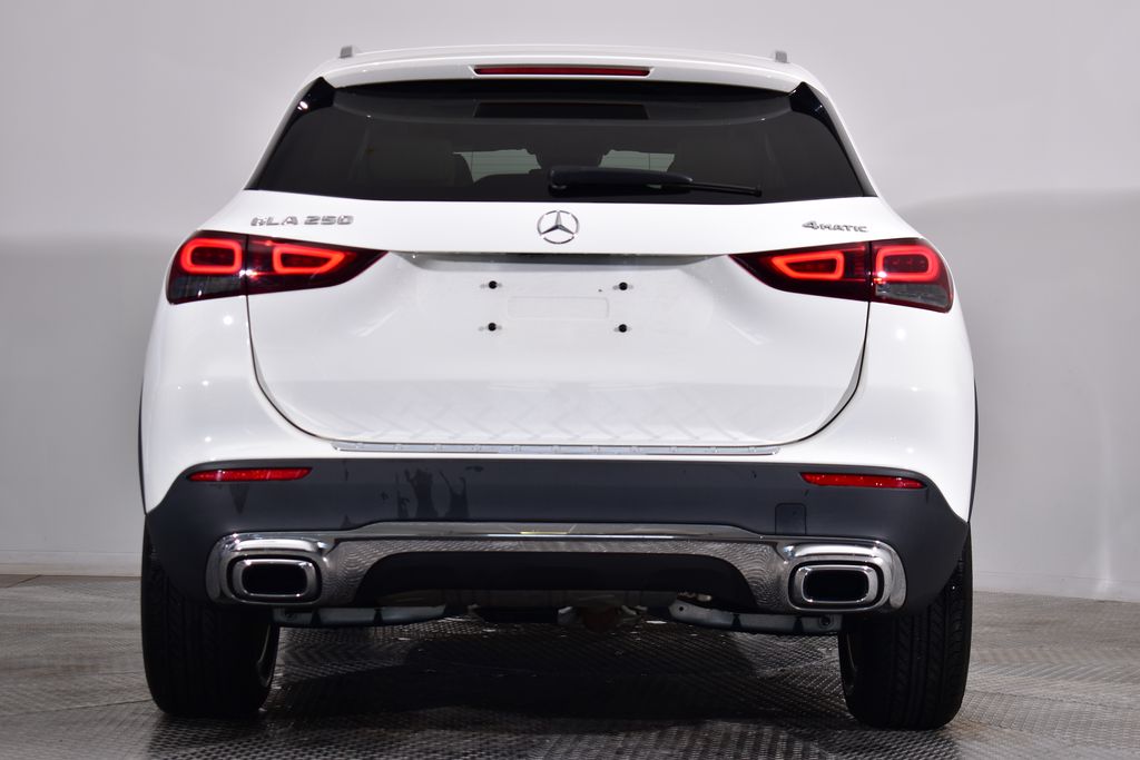 Thumbnail: 2022 Mercedes-Benz GLA - 4