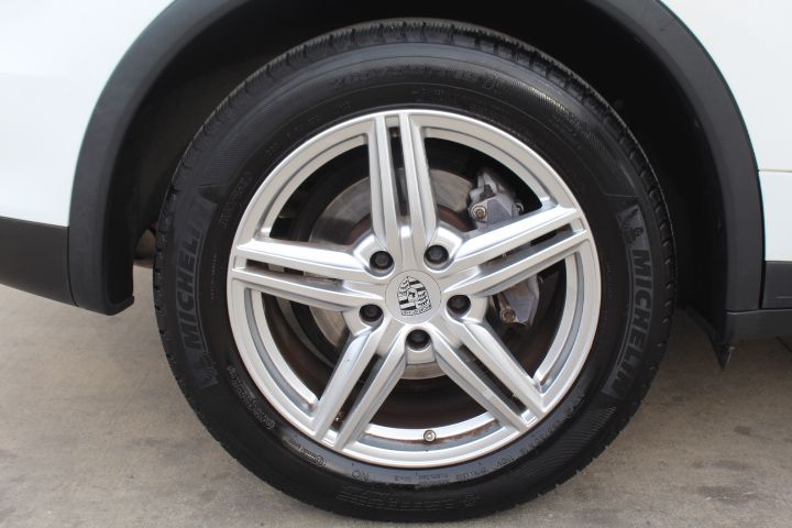 Used Car 2014 Porsche Cayenne  Base For Sale Under $15,000 In Georgetown, Texas