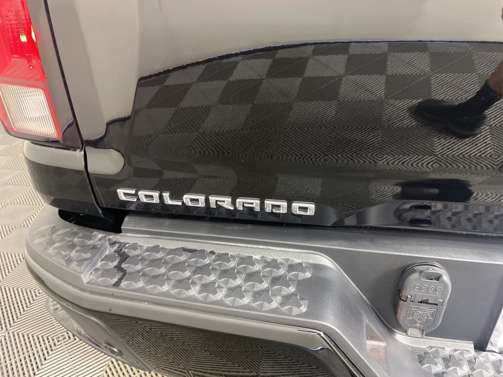 Thumbnail: 2026 Chevrolet Colorado - 17