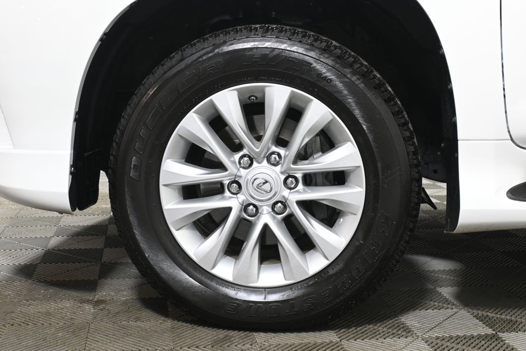 Thumbnail: 2022 Lexus GX - 12