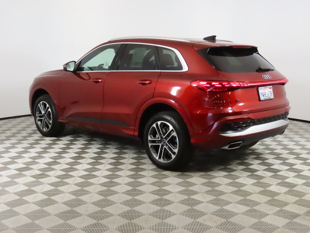 Thumbnail: 2025 Audi Q5 - 3