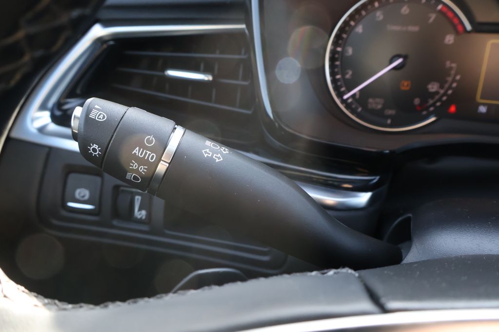 Thumbnail: 2025 Cadillac XT5 - 23