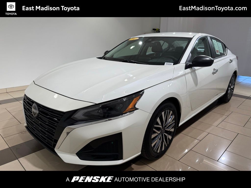 Thumbnail: 2024 Nissan Altima - 1