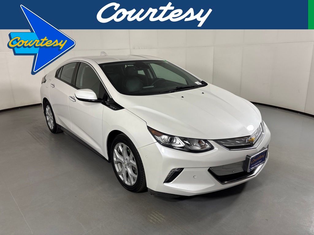 White (Iridescent Pearl Tricoat) 2018 Chevrolet Volt Hatchback Front-Wheel Drive 1-Speed Automatic