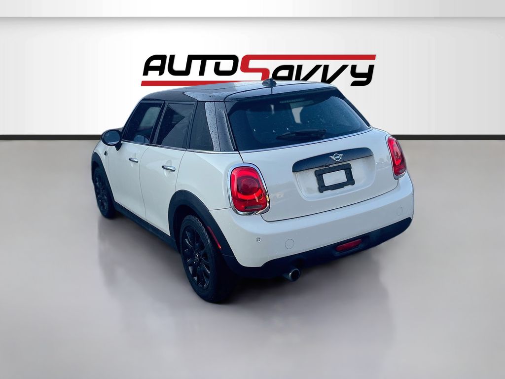 Used 2019 White MINI Classic image 5