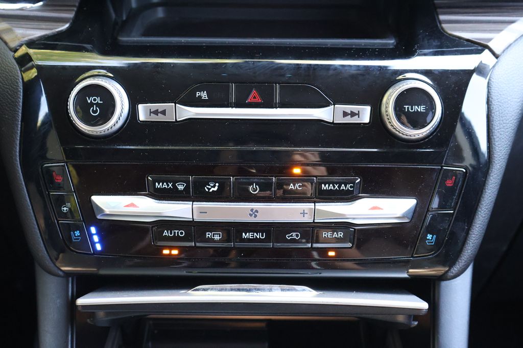 Thumbnail: 2024 Ford Explorer - 17