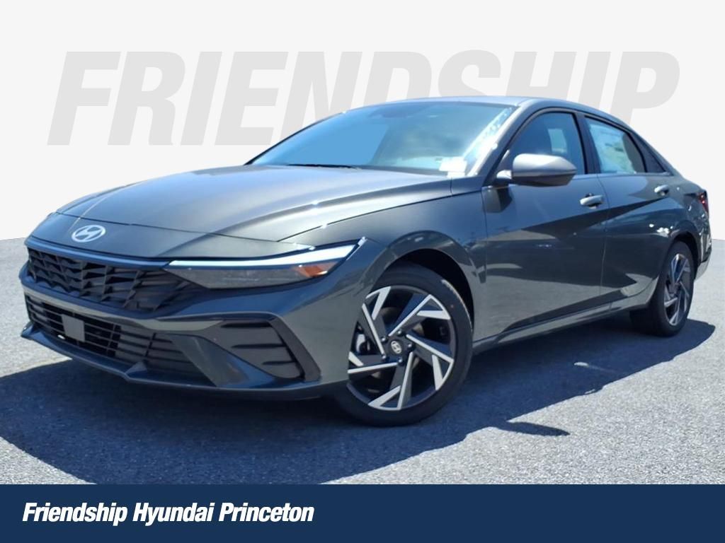 Amazon Gray 2026 Hyundai Elantra Sedan Front-Wheel Drive Continuously Variable Transmission