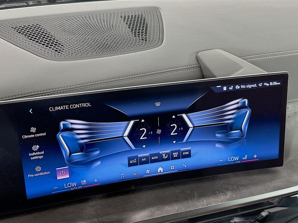 Thumbnail: 2026 BMW X5 - 14