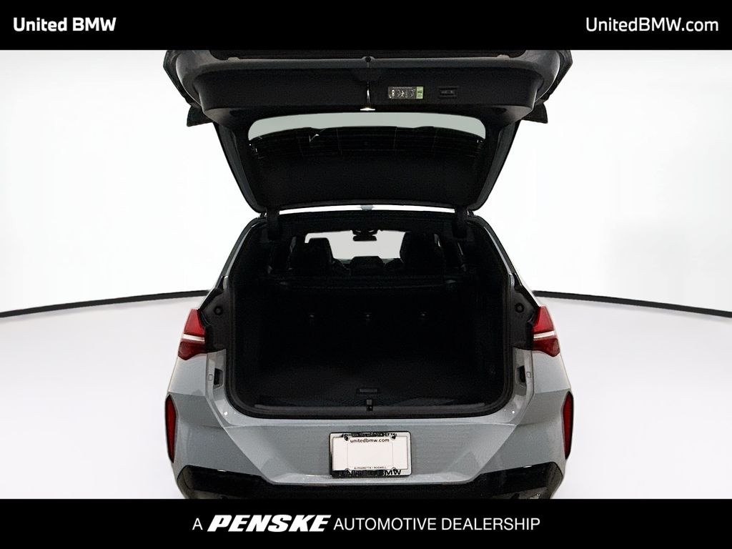 Thumbnail: 2026 BMW X3 - 13