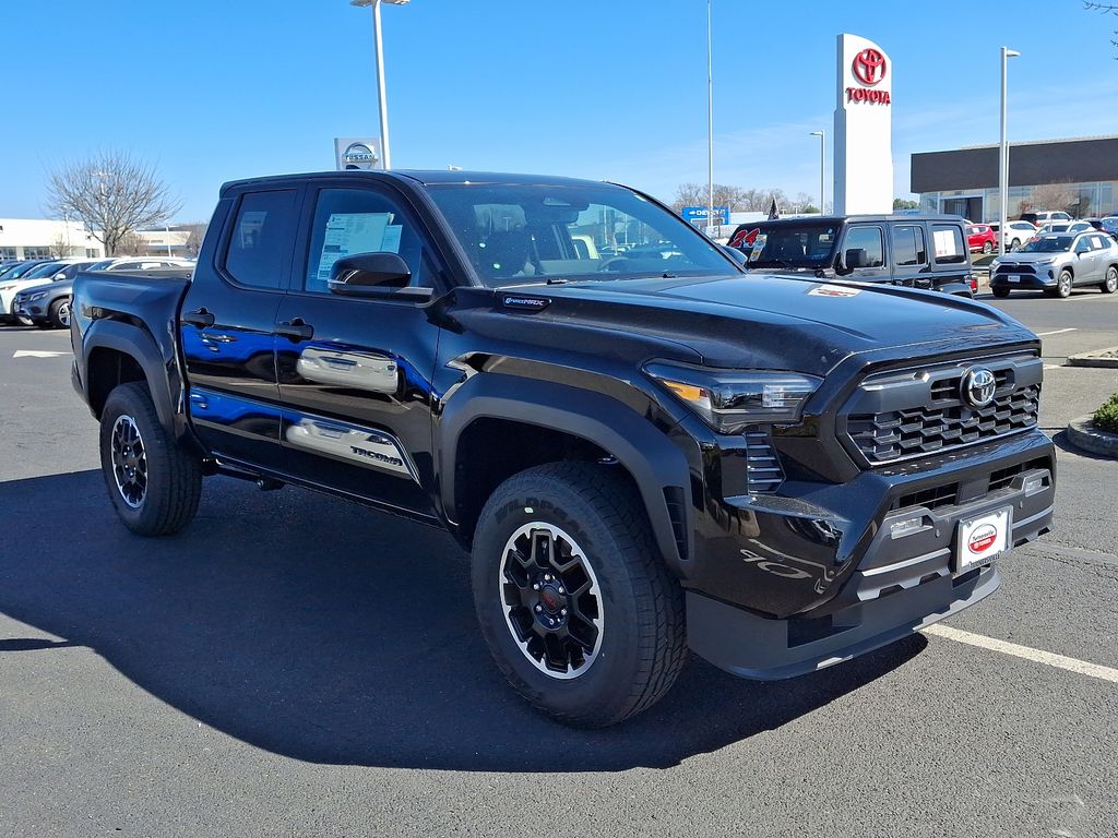 2025 Toyota Tacoma TRD Off-Road 4