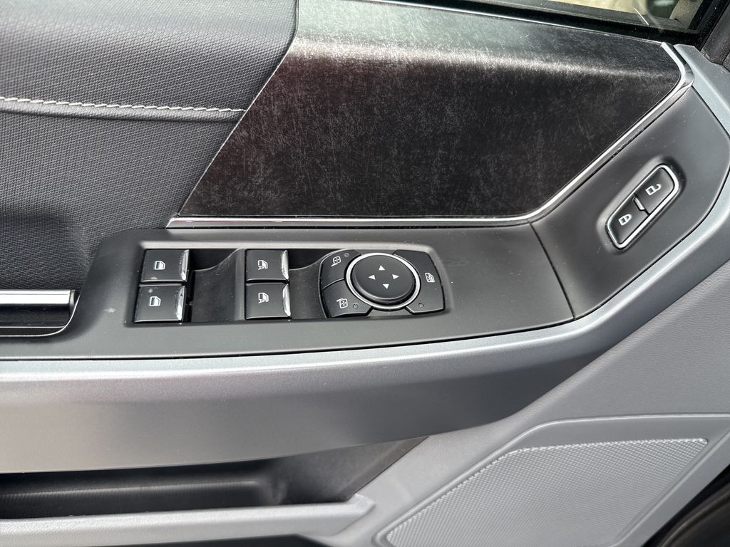 2023 Ford F-150 XLT - 10