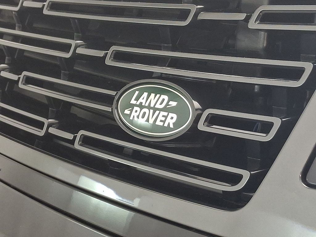 Thumbnail: 2026 Land Rover Range Rover - 22