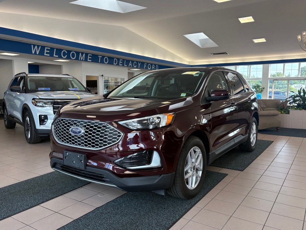 2023 Ford Edge Rojo (Burgundy Velvet Metallic Tinted Clearcoat) SUV/Crossover Tracción en las cuatro ruedas 8 velocidades Automática