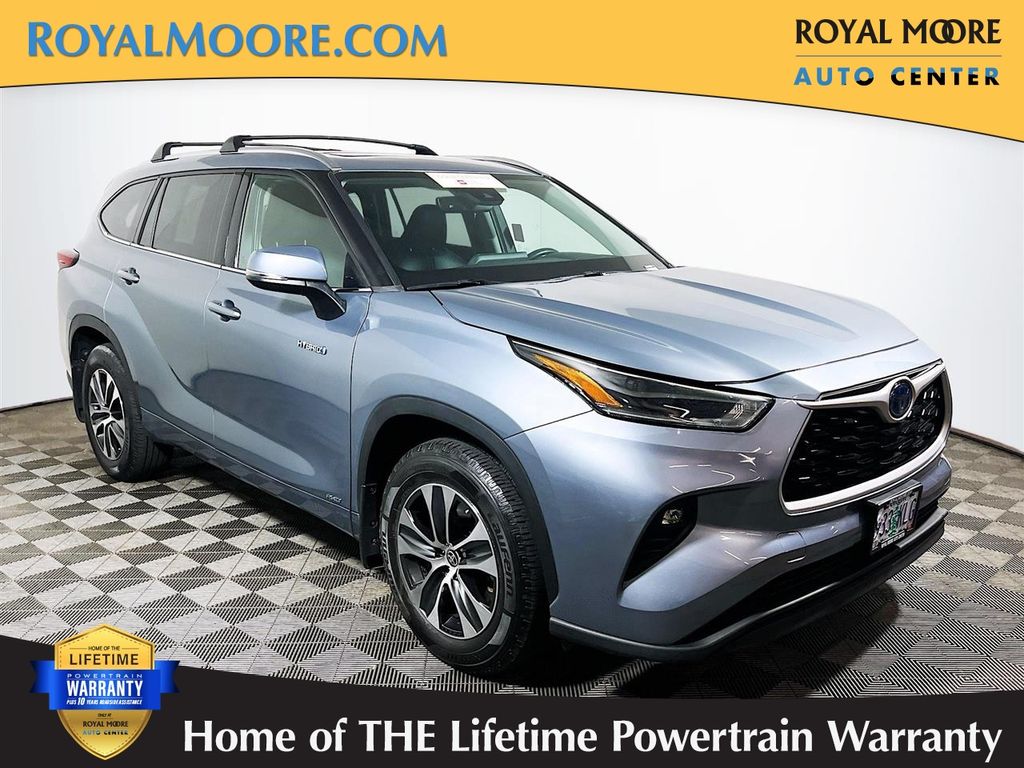 Moon Dust 2021 Toyota Highlander Hybrid XLE AWD SUV / Crossover All-Wheel Drive Continuously Variable Transmission