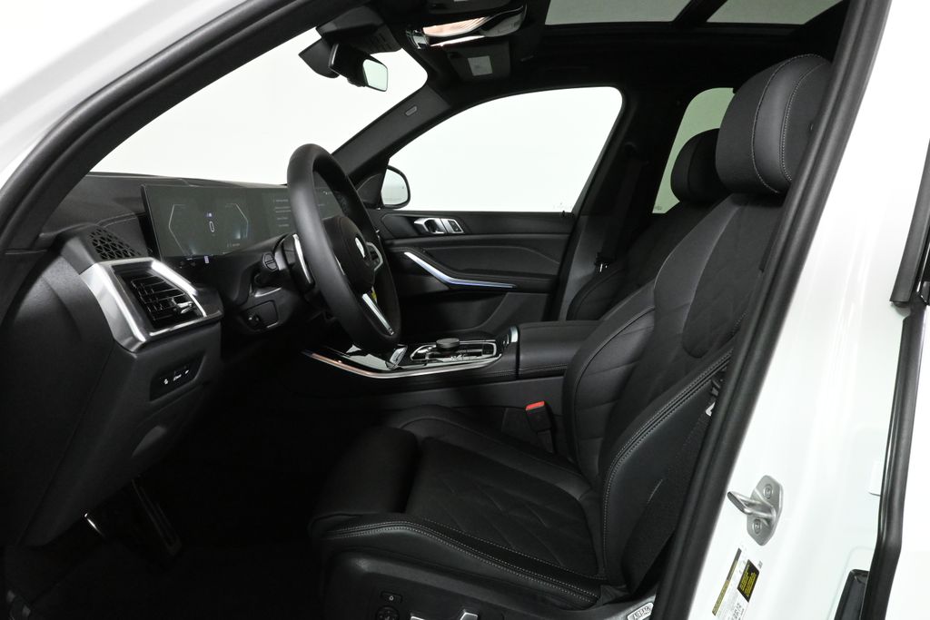 Thumbnail: 2026 BMW X5 - 3