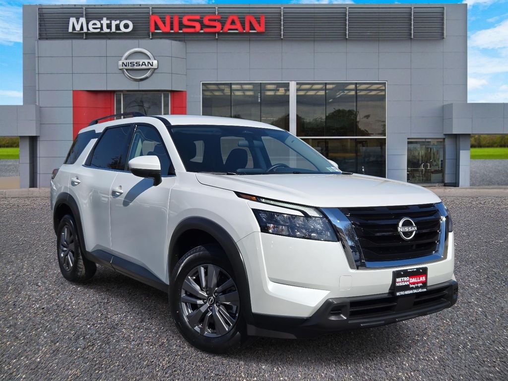 2025 Nissan Pathfinder SV FWD