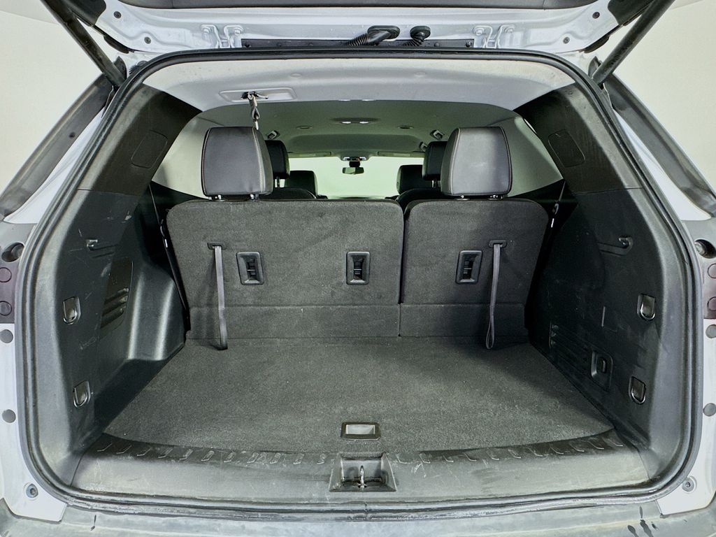 Used Car 2020 Chevrolet Traverse  Rs For Sale Under $25,000 In Austin, Texas