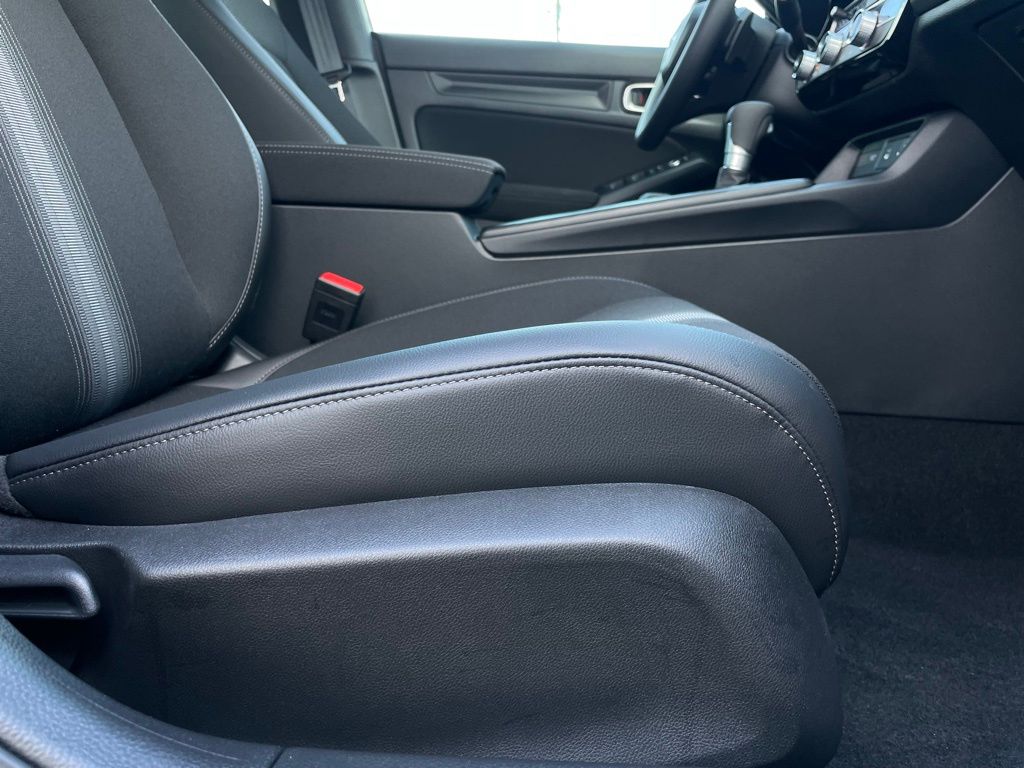 Thumbnail: 2026 Honda Civic - 30