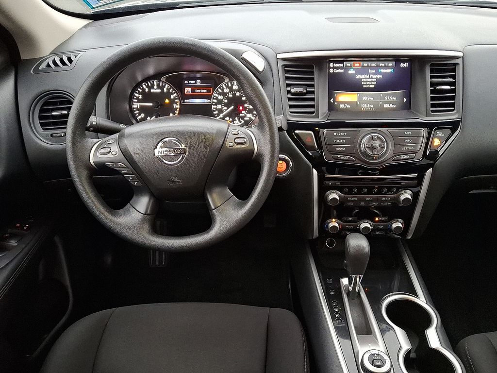 Thumbnail: 2020 Nissan Pathfinder - 12