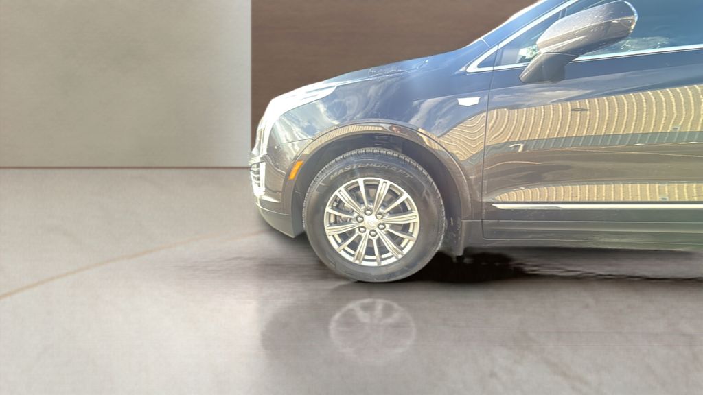 used 2018 Cadillac XT5 car, priced at $20,400