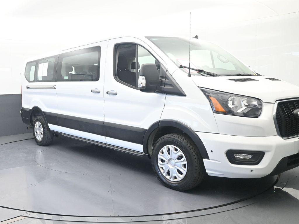 Used 2024 Oxford White Ford XLT image 8