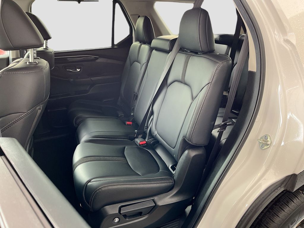 2023 Honda Pilot EX-L White at EAG Ford Navasota