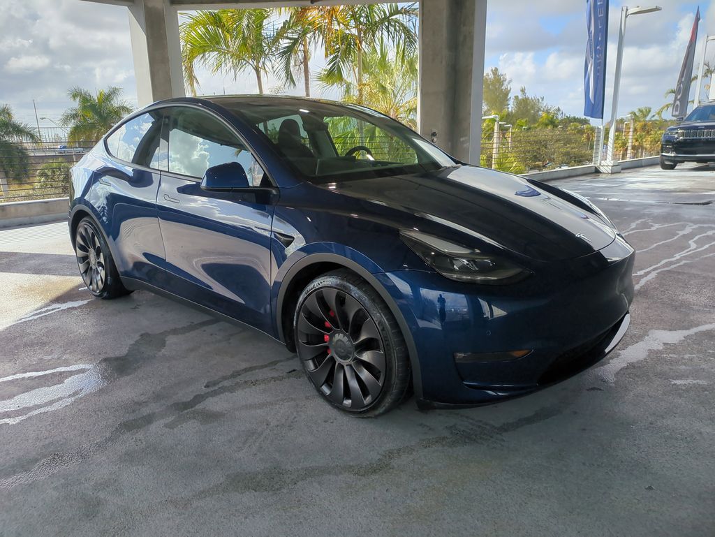 Used 2022 Tesla Model Y Performance with VIN 7SAYGDEF5NF327105 for sale in Tamarac, FL