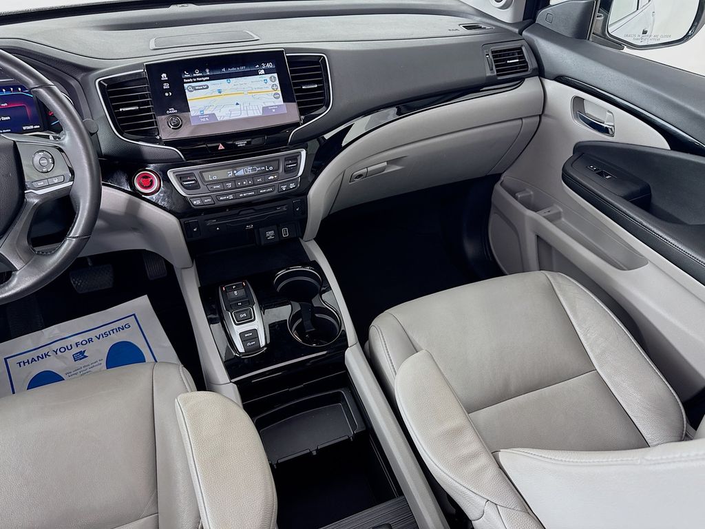 Used Car 2020 Honda Pilot  Touring For Sale Under $30,000 In Austin, Texas