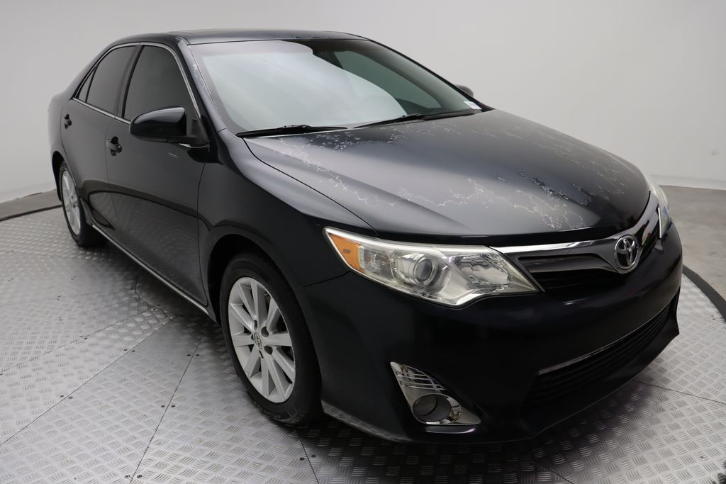 2014 Toyota Camry XLE 6