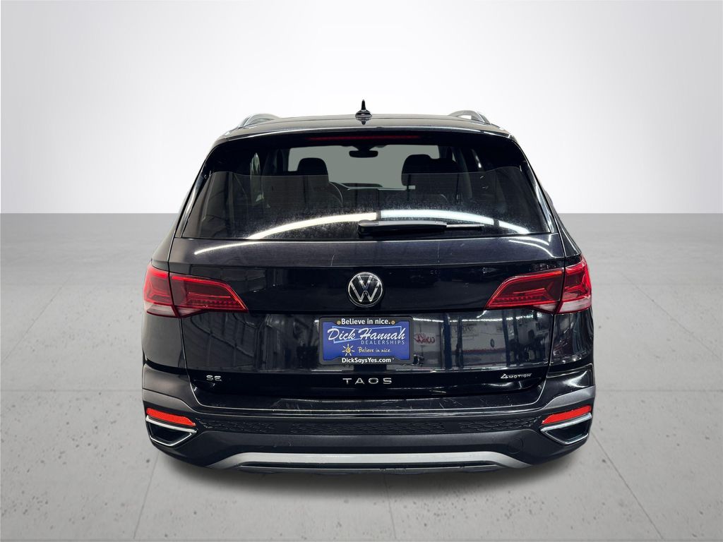 2024 Volkswagen Taos 1.5T SE
