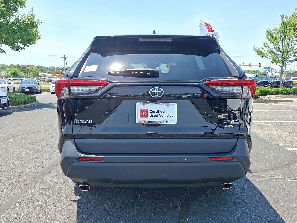 Thumbnail: 2024 Toyota RAV4 - 5