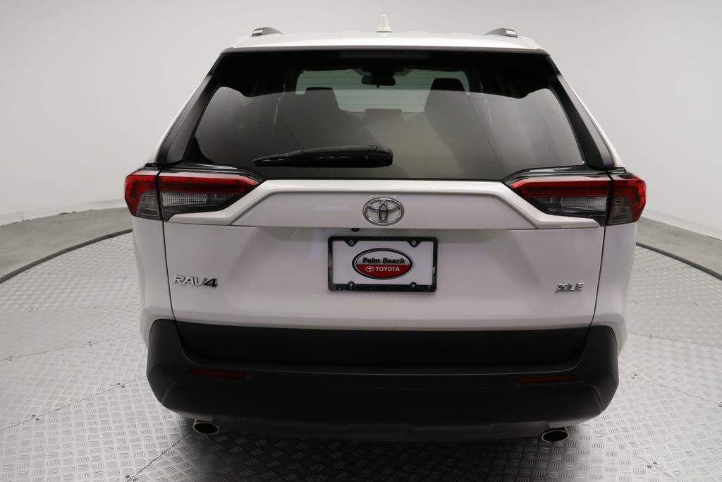 Thumbnail: 2023 Toyota RAV4 - 10