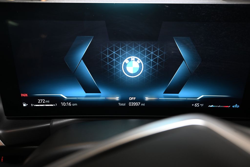 Thumbnail: 2025 BMW 3 Series - 26