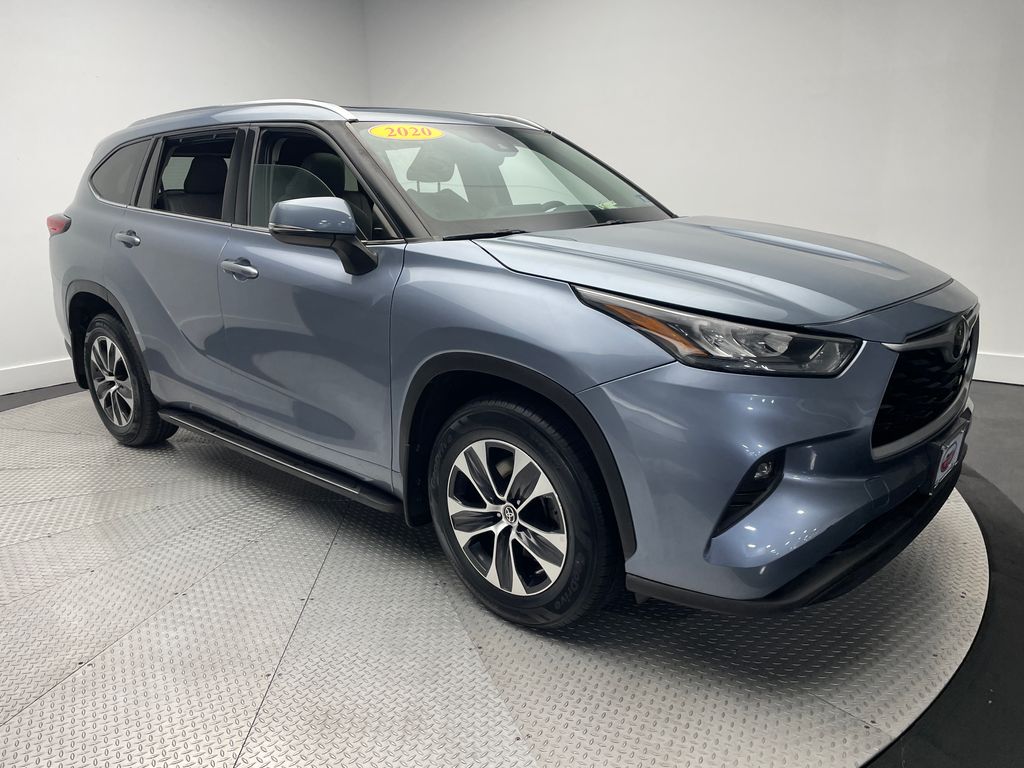 Thumbnail: 2020 Toyota Highlander - 3