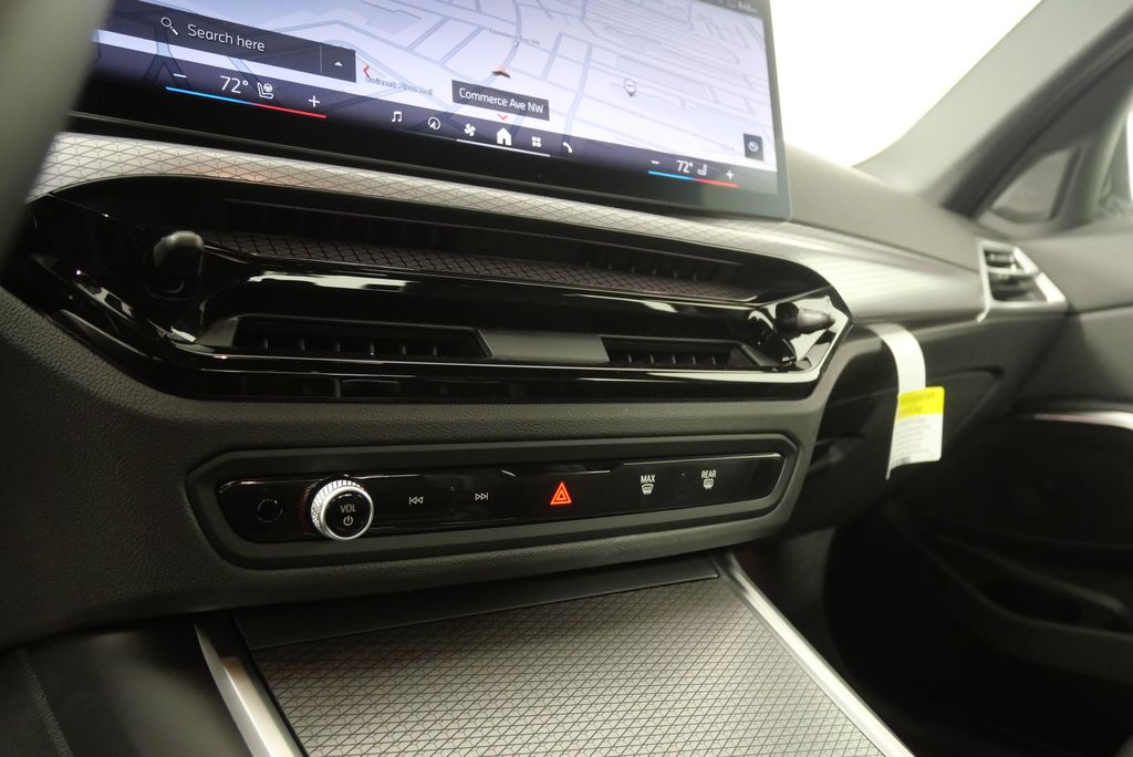 2025 BMW 3 Series 330i xDrive 20