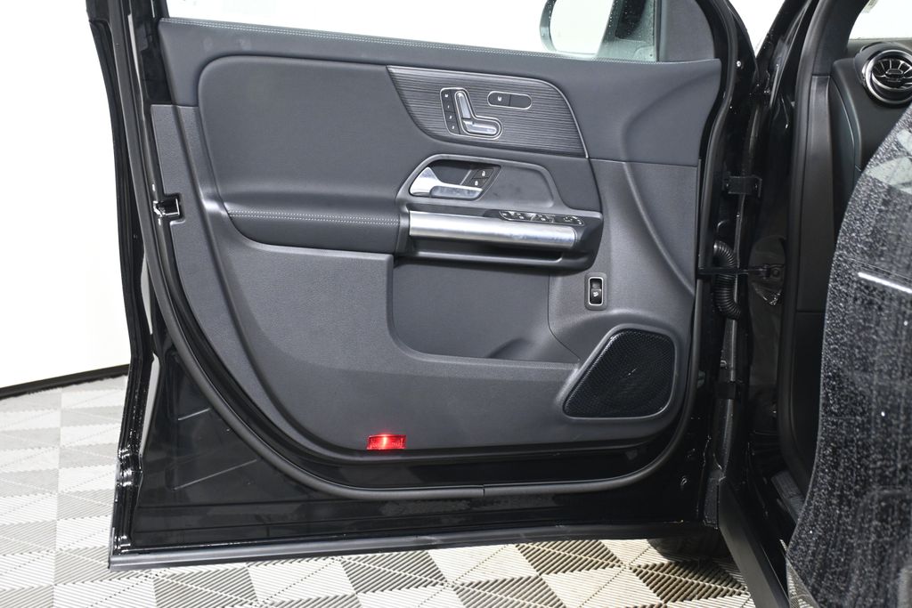 Thumbnail: 2026 Mercedes-Benz GLA - 24