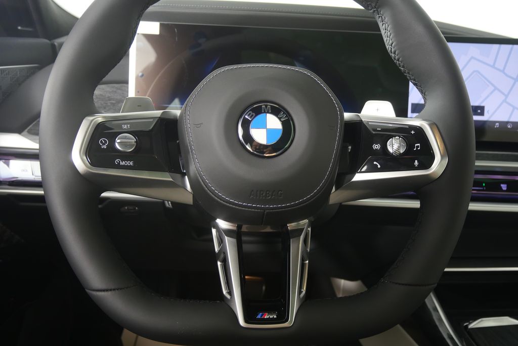 Thumbnail: 2026 BMW 7 Series - 20