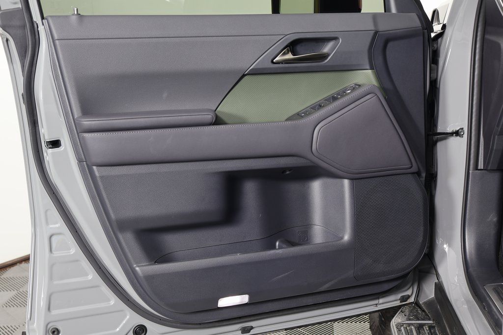 Thumbnail: 2025 Lexus GX - 12