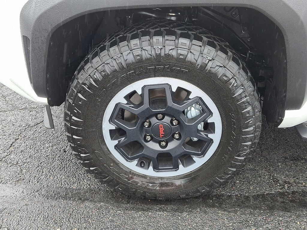 Thumbnail: 2025 Toyota 4Runner - 7