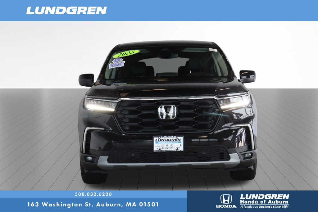 Used 2025 Honda Pilot SUV