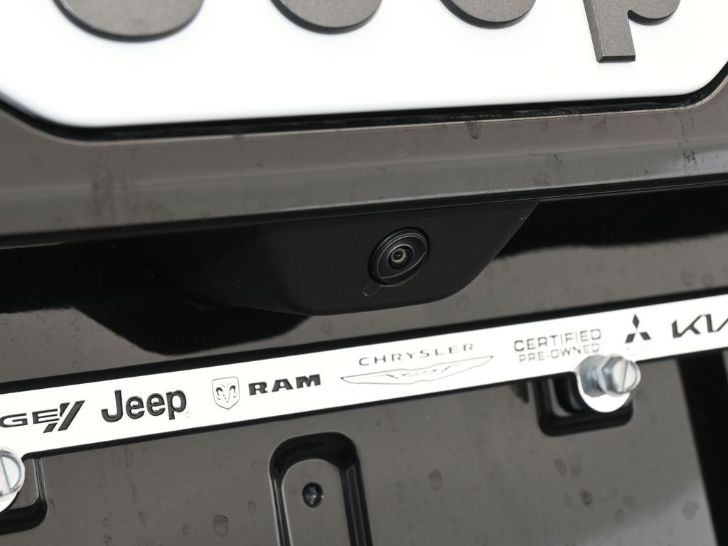 New 2026 Bright White Clearcoat Jeep Overland image 34
