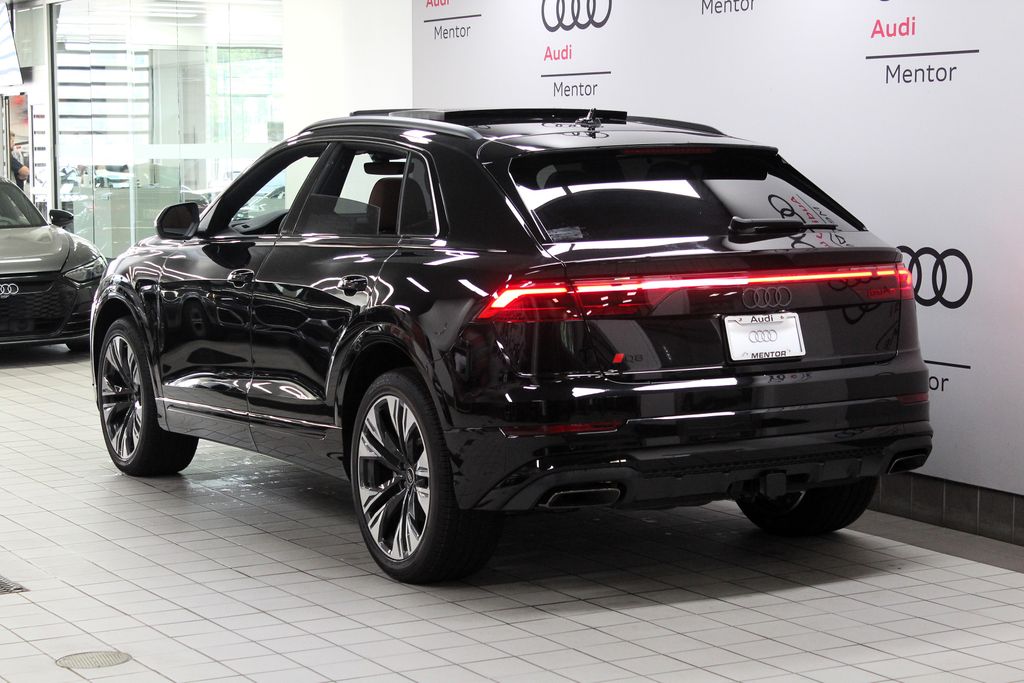 2025 Audi Q8 Premium Plus 4