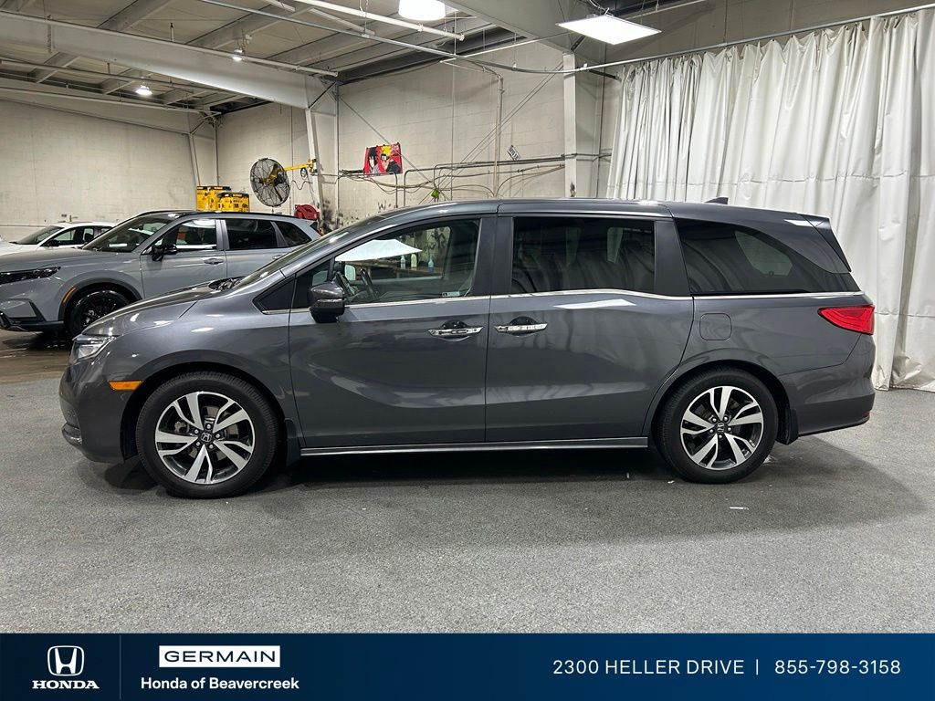 Used 2024 Gray Honda Touring image 5