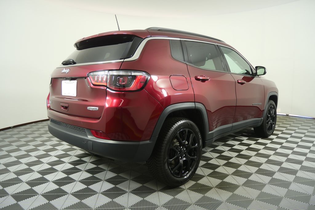 Thumbnail: 2022 Jeep Compass - 3