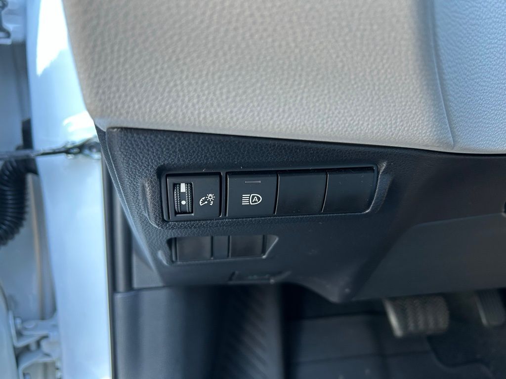 Thumbnail: 2024 Toyota Corolla Cross - 17