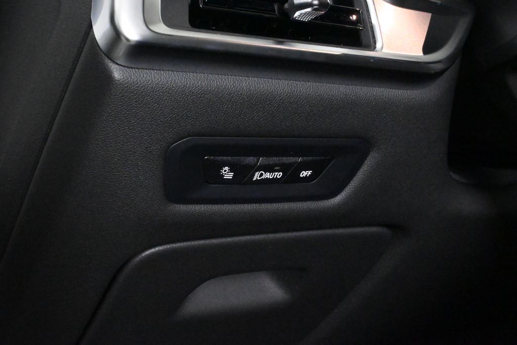 Thumbnail: 2026 BMW X5 - 27