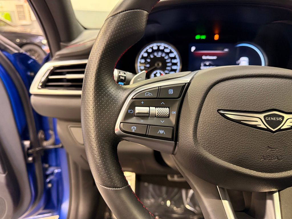 Thumbnail: 2025 Genesis G70 - 13