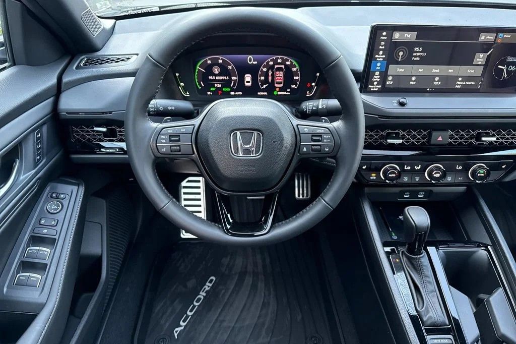 New 2026 Urban Gray Pearl Honda Sport-L image 15